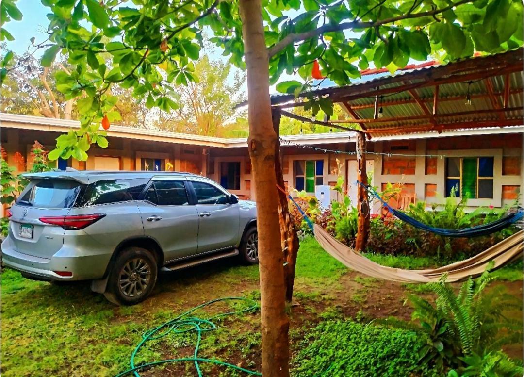 Rustic House Hostel Moyogalpa Extérieur photo